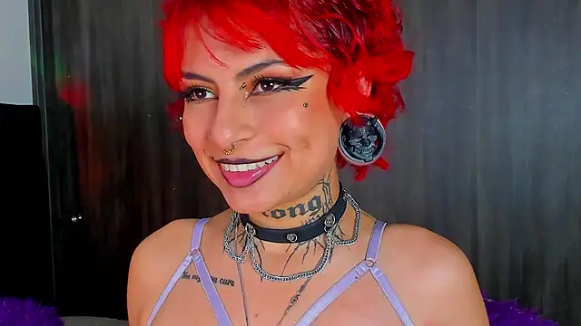 Snapshot of Rainnbow_ chatting on February 14, 2025, 8:10 am Rainnbow online show from February 14, 2025, 8:10 am