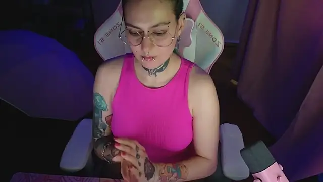 Ginger Stay online show from June 17, 2026, 1:34 pm