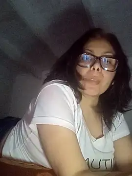 Anypink online show from November 20, 2025, 10:31 pm