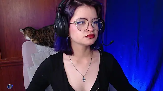 Snapshot of Raventh_ chatting on February 21, 2026, 11:33 am Raventh online show from February 21, 2026, 11:33 am