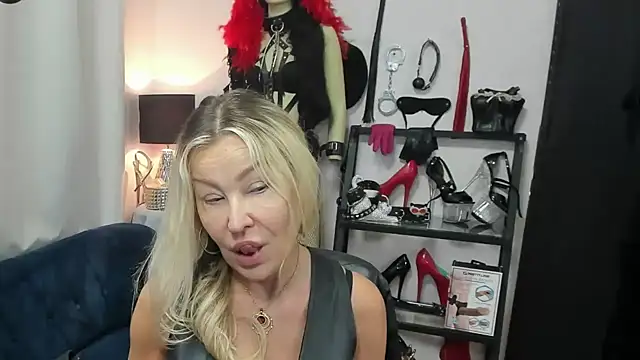 crystaLUX online show from May 12, 2026, 4:31 am