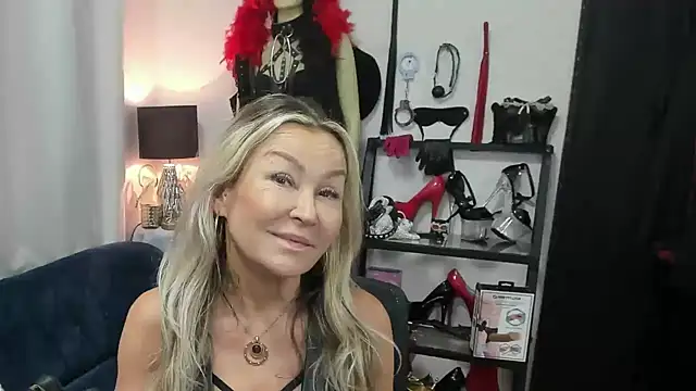 crystaLUX online show from July 6, 2026, 4:42 am