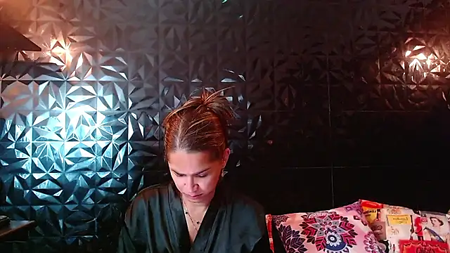 PINK  LOLA1 online show from March 5, 2026, 10:39 pm