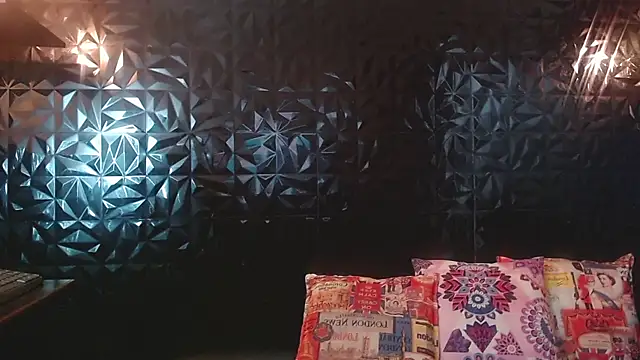 PINK  LOLA1 online show from April 9, 2026, 11:54 pm