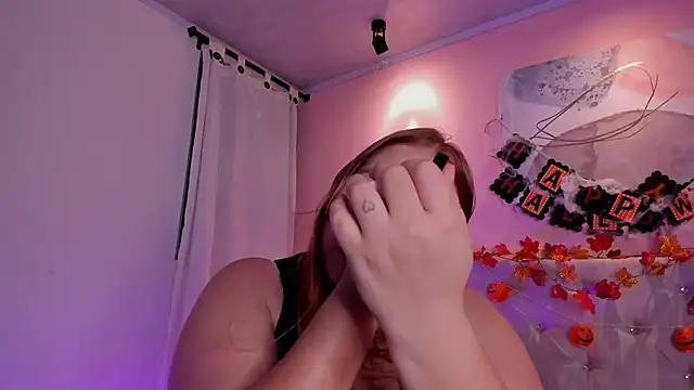 hannamartinn online show from October 24, 2025, 3:19 pm