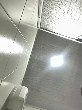 KallyMyller1 online show from March 10, 2025, 10:24 pm