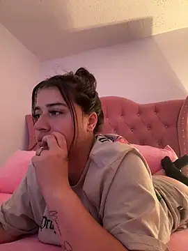 KallyMyller1 online show from March 13, 2025, 3:44 am