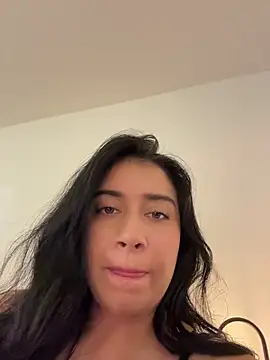 KallyMyller1 online show from May 12, 2026, 7:44 pm