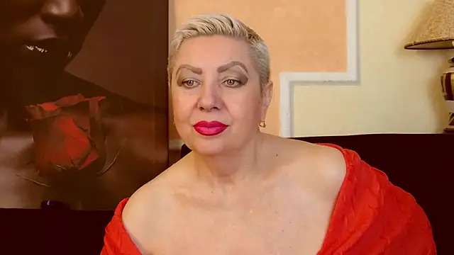 LadyPosh online show from September 9, 2025, 8:52 pm