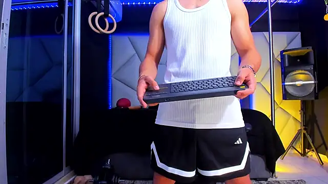 Aydenmiller96 online show from May 16, 2026, 6:43 am