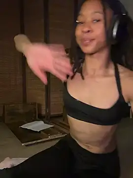 Snapshot of thebrattygoddess chatting on December 13, 2024, 11:55 am thebrattygoddess online show from December 13, 2024, 11:55 am