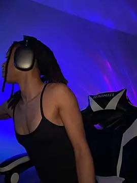 Snapshot of thebrattygoddess chatting on December 24, 2024, 1:50 pm thebrattygoddess online show from December 24, 2024, 1:50 pm