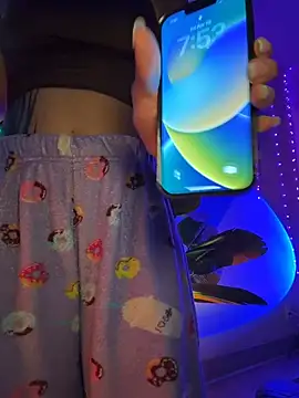 thebrattygoddess online show from April 10, 2026, 11:53 pm