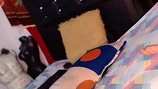 camilastar89 online show from October 20, 2025, 11:27 pm