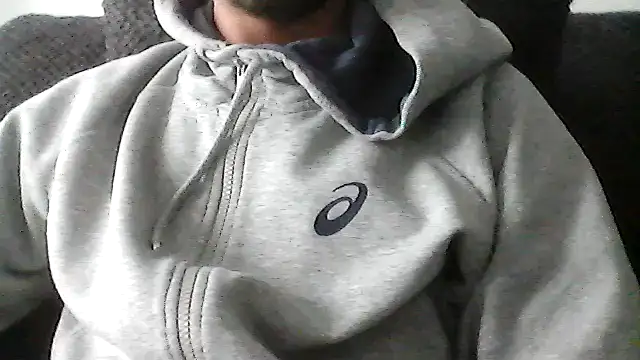 Snapshot of juju156111 chatting on October 31, 2025, 9:10 am juju156111 online show from October 31, 2025, 9:10 am