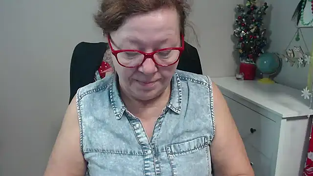 Adelewildx online show from January 13, 2025, 4:50 am