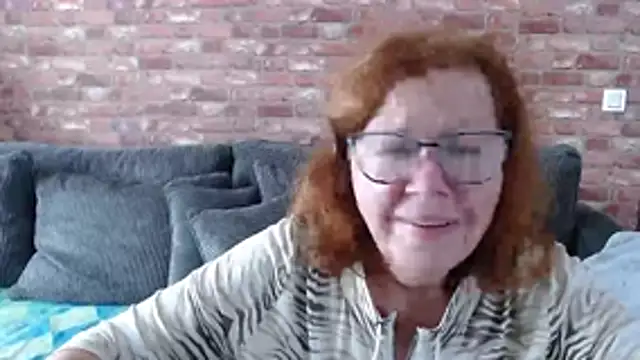 Adelewildx online show from October 25, 2025, 11:07 am