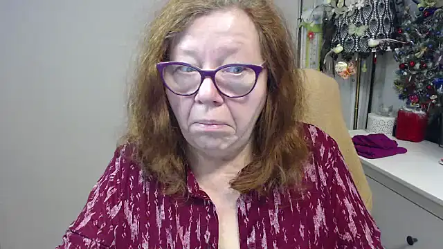 Snapshot of Adelewildx chatting on February 3, 2026, 6:22 am Adelewildx online show from February 3, 2026, 6:22 am