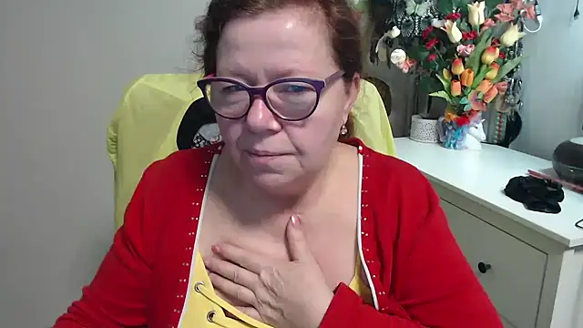 Snapshot of Adelewildx chatting on February 17, 2026, 4:31 am Adelewildx online show from February 17, 2026, 4:31 am