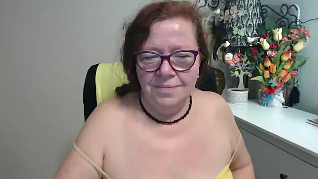 Snapshot of Adelewildx chatting on March 2, 2026, 5:08 am Adelewildx online show from March 2, 2026, 5:08 am
