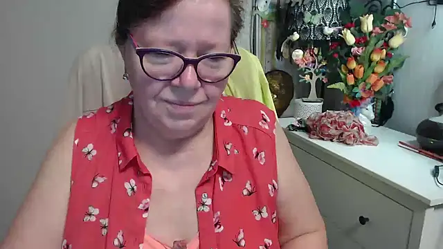 Adelewildx online show from March 16, 2026, 5:44 am