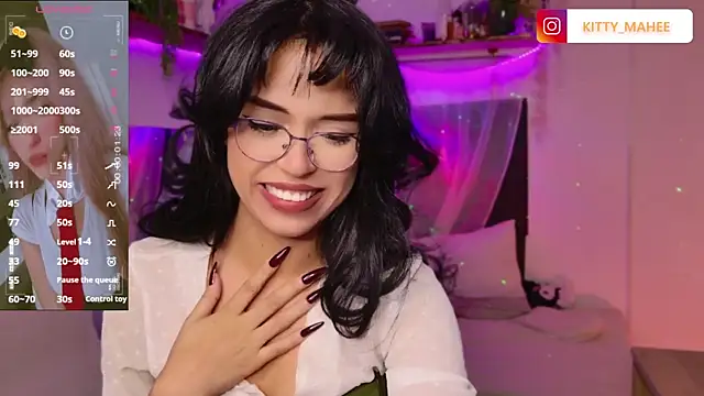 Snapshot of YourKatt chatting on October 2, 2025, 4:52 am YourKatt online show from October 2, 2025, 4:52 am