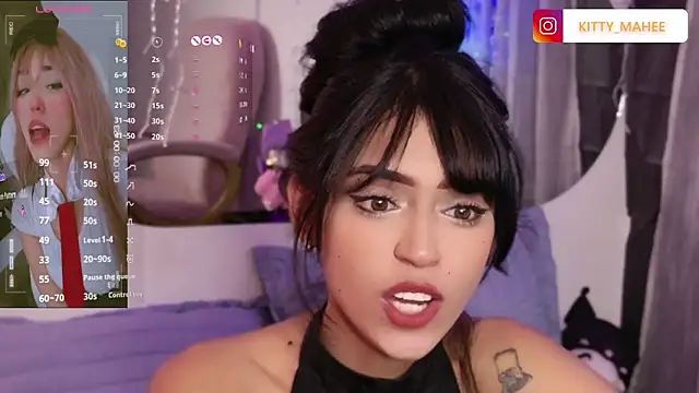 Snapshot of YourKatt chatting on October 6, 2025, 3:26 am YourKatt online show from October 6, 2025, 3:26 am