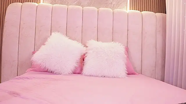 Snapshot of emyli_sw_ chatting on February 7, 2026, 3:10 am emyli sw online show from February 7, 2026, 3:10 am