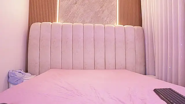 Snapshot of emyli_sw_ chatting on February 28, 2026, 3:07 am emyli sw online show from February 28, 2026, 3:07 am