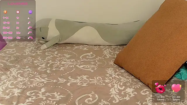 Snapshot of SuchArt_ chatting on January 14, 2026, 5:18 pm SuchArt online show from January 14, 2026, 5:18 pm