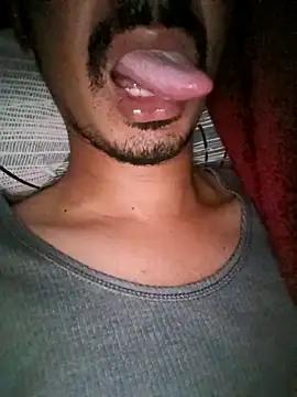 dreamtoungelick69 online show from February 27, 2026, 9:04 pm