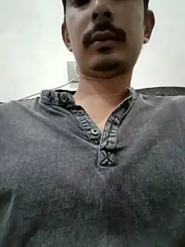 dreamtoungelick69 online show from March 12, 2026, 3:40 pm