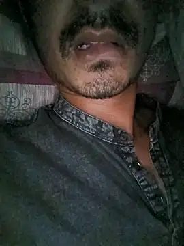 dreamtoungelick69 online show from April 28, 2026, 6:46 pm