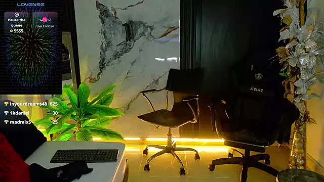 pamelajackson online show from January 4, 2025, 12:48 am