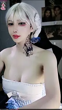 Snapshot of candy_cola chatting on January 17, 2026, 2:11 pm candy cola online show from January 17, 2026, 2:11 pm