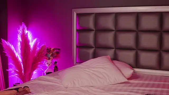 Anais Bloom online show from February 12, 2025, 2:35 am