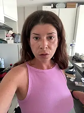 Snapshot of Jessytwerk chatting on June 10, 2026, 3:11 pm Jessytwerk online show from June 10, 2026, 3:11 pm