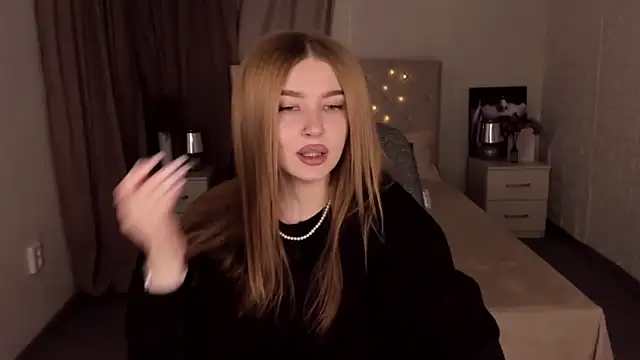 ViolettaLopez online show from January 29, 2025, 2:32 pm