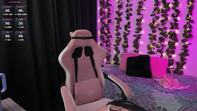 ashley morgan 18 online show from September 14, 2025, 2:11 am