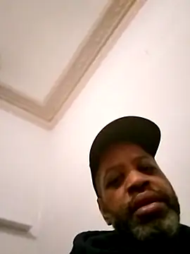 Snapshot of alfiebrown007 chatting on February 28, 2026, 7:20 am alfiebrown007 online show from February 28, 2026, 7:20 am