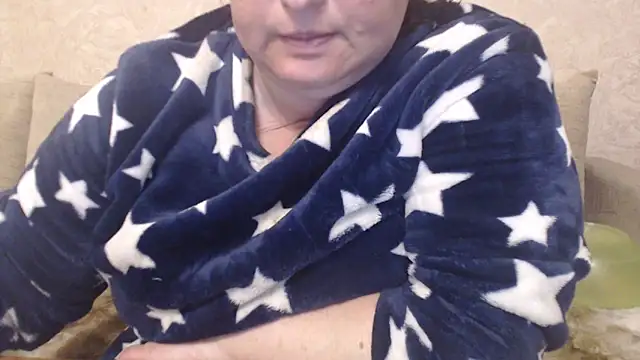 Amy August online show from April 12, 2026, 5:40 pm