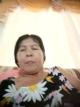 TropicalFlower online show from October 6, 2025, 1:03 am