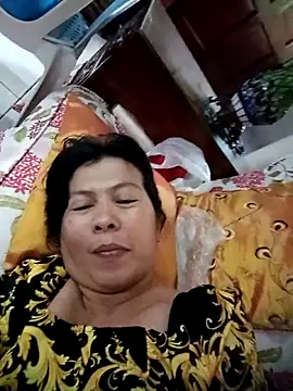 Snapshot of TropicalFlower chatting on February 11, 2026, 6:18 am TropicalFlower online show from February 11, 2026, 6:18 am