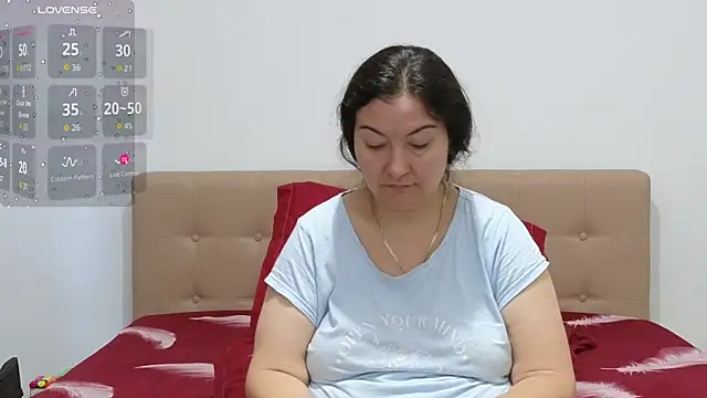 BBW MILF 4U online show from October 23, 2025, 6:34 am