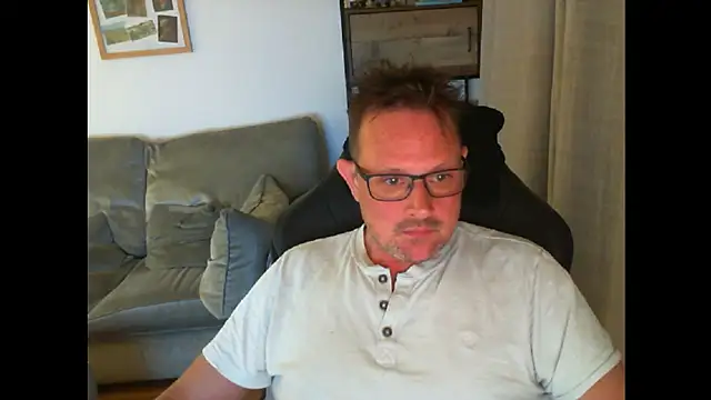 Snapshot of ZebedeePirate chatting on March 20, 2025, 9:24 pm ZebedeePirate online show from March 20, 2025, 9:24 pm