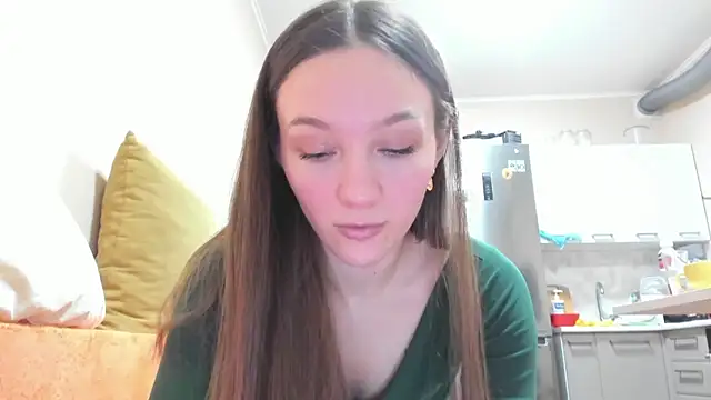 Snapshot of Naughty_Molly chatting on February 6, 2026, 8:01 pm Naughty Molly online show from February 6, 2026, 8:01 pm