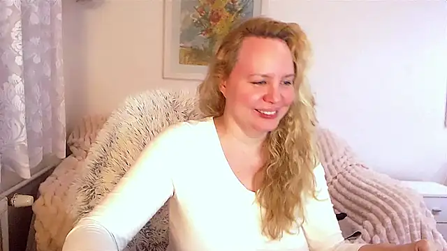 Sarah4you online show from January 14, 2025, 9:20 pm