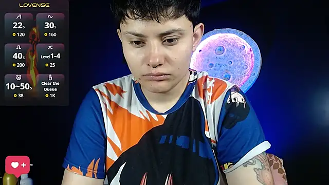 girl intense444 online show from September 18, 2025, 1:02 pm