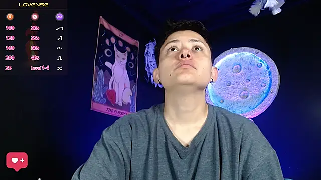 girl intense444 online show from January 6, 2026, 12:53 pm