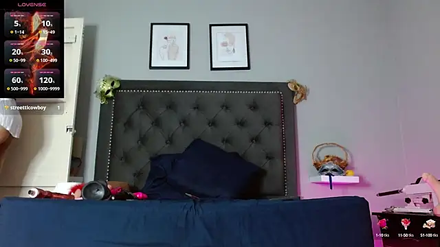 CharlotteLemke online show from September 20, 2025, 1:01 pm